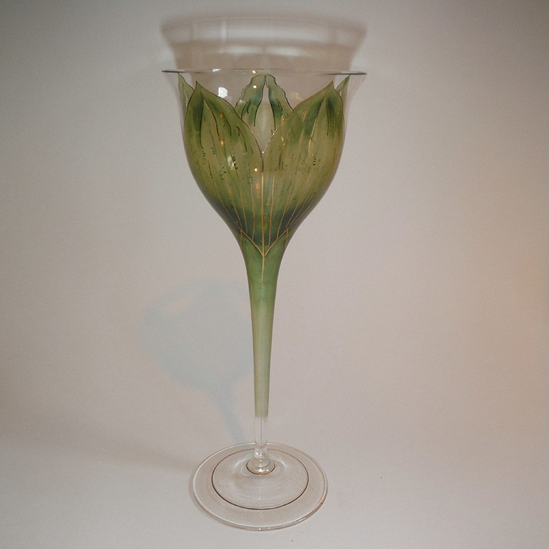 Fritz Heckert Green Tulip Formed Wine Glass