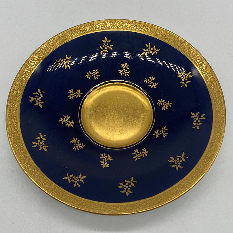 Tasse à Café Ancienne Coalport, Modèle Démitasse Avec Décoration Côtelée – époque Vers 1875-1881