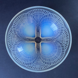 Rene Lalique Clear and Opalescent Glass Coquilles Bowl No 1