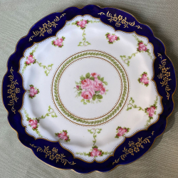 George Jones and Sons Crescent China Part Dessert Service Decorated with Roses