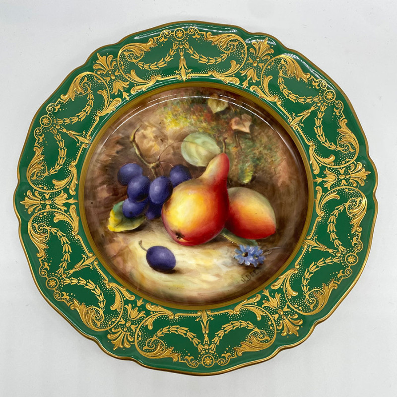 Royal Worcester Porcelain Fruit Pained Cabinet Plate by W Bee