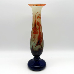 Charder ( Le Verre Fransais, Chneider) Cameo Glass Fuchsia Vase