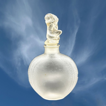 Rene Lalique Clear Glass "Myosotis" Sent Bottle with Figurine Stopper