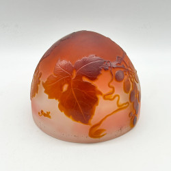 Emile Galle Cameo Glass Table Lamp Decorated with Grape and Vine