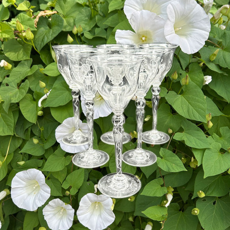 A English Art Nouveau Wine Glass Engraved Flower Motif and Air Twist Stem