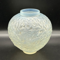 Rene Lalique Oparlescent and Clear Glass  Gui Vase