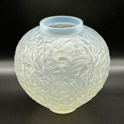 Rene Lalique Oparlescent and Clear Glass  Gui Vase